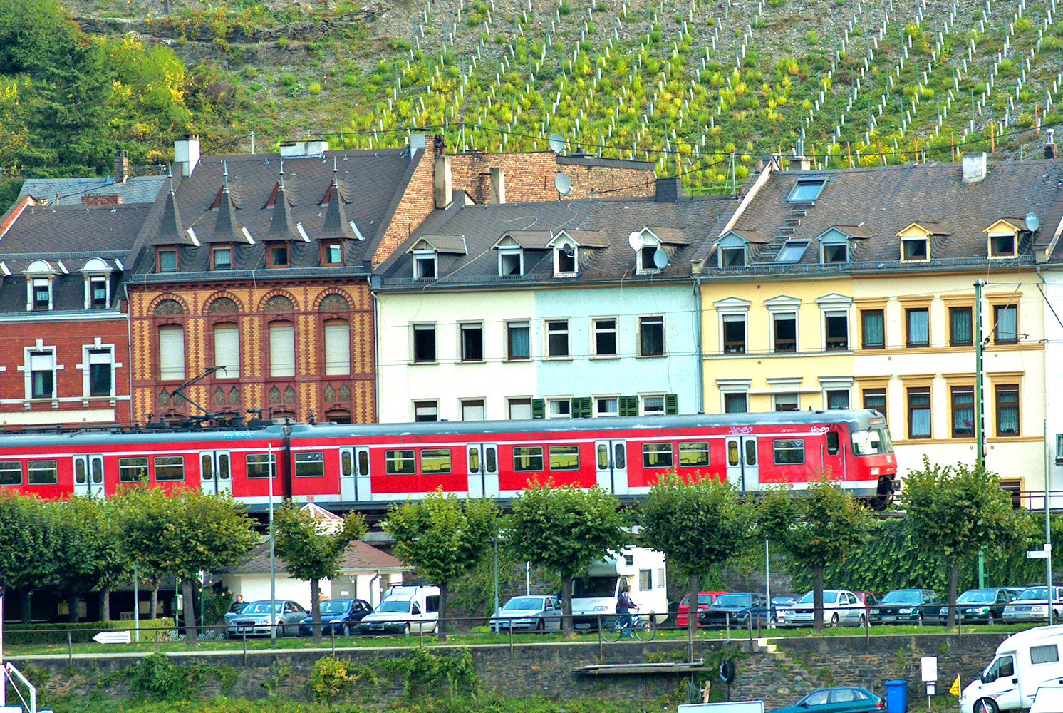 afi-auktionshaus-fuer-immobilien-immobilienmakler-kaufen-verkaufen-auktionen-bergisch-gladbach-immobilienverkauf-immobilienauktionen-laute-lage